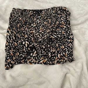 Forevel 21 size L CROP TOP tie